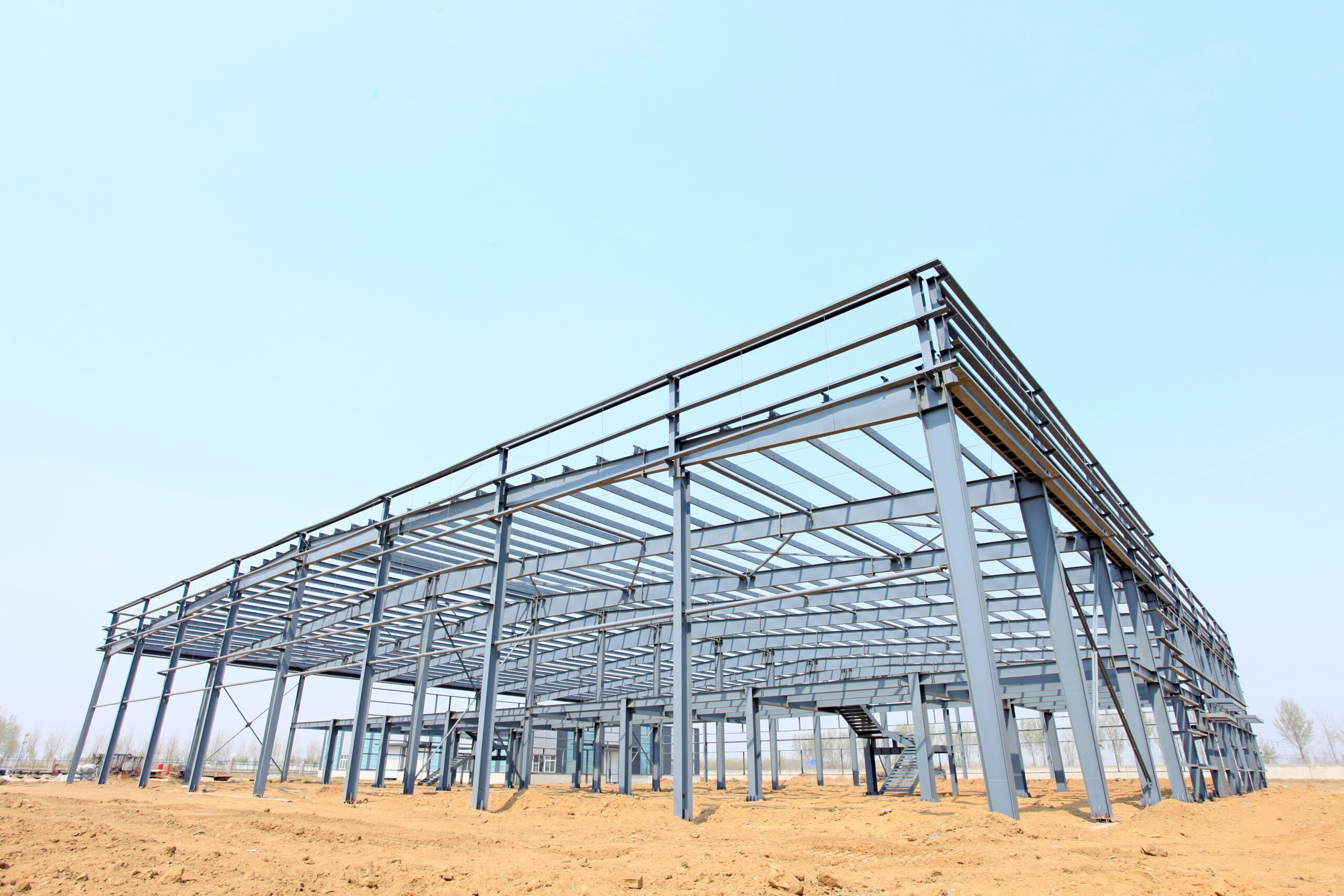 The steel structure。under the blue sky white clouds, very beautiful.